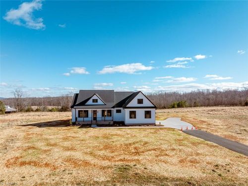 3639 Beasley School Rd, Sandy Ridge, NC, 27046-7616 | Card Image