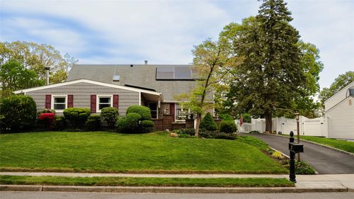 29 Belair Rd, Selden, NY, 11784-1750 | Card Image