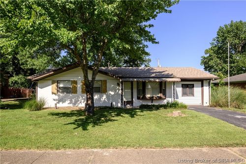 1120 Spicewood Dr, Clarksville, IN, 47129-1126 | Card Image