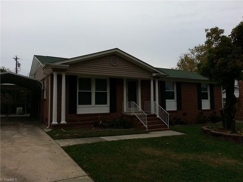 2512 Burgundy Drive, Greensboro, NC, 27407 | Card Image