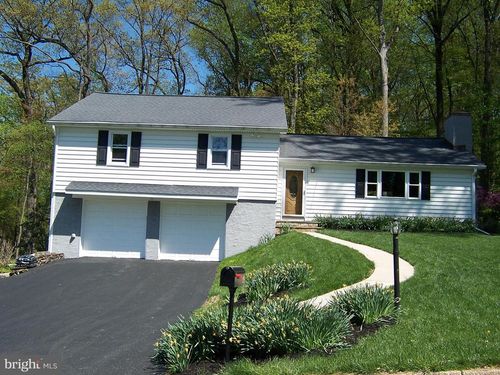 29 Cypress Ln, Berwyn, PA, 19312-1004 | Card Image