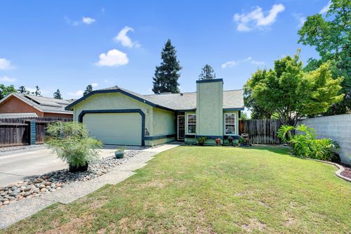 1012 N Steven Ave, Farmersville, CA, 93223-1073 | Card Image