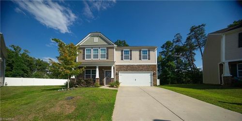 182 King William Dr, Mooresville, NC, 28115-2982 | Card Image