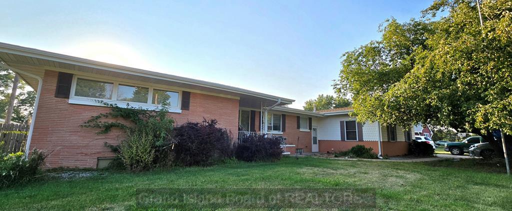 Webb Rd, Grand Island, NE 68803
