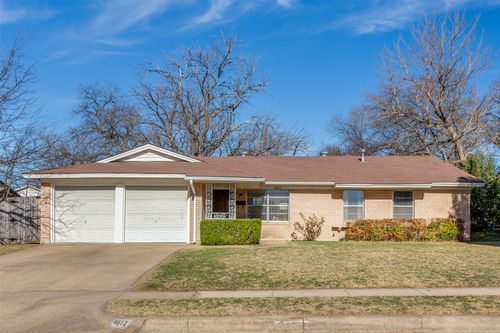 8612 Bangor Drive, Fort Worth, TX, 76116 | Card Image
