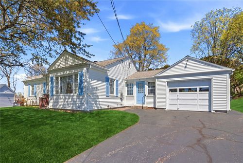 15 Valley View Dr, Cumberland, RI, 02864-2037 | Card Image