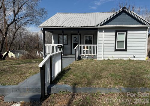 703 Stage St Nw, Lenoir, NC, 28645-4134 | Card Image