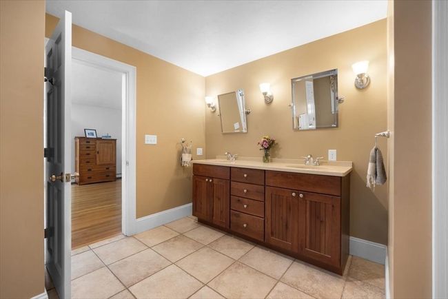 12 Whitcomb Ln, House other with 3 bedrooms, 4 bathrooms and 3 parking in Hingham MA | Image 26