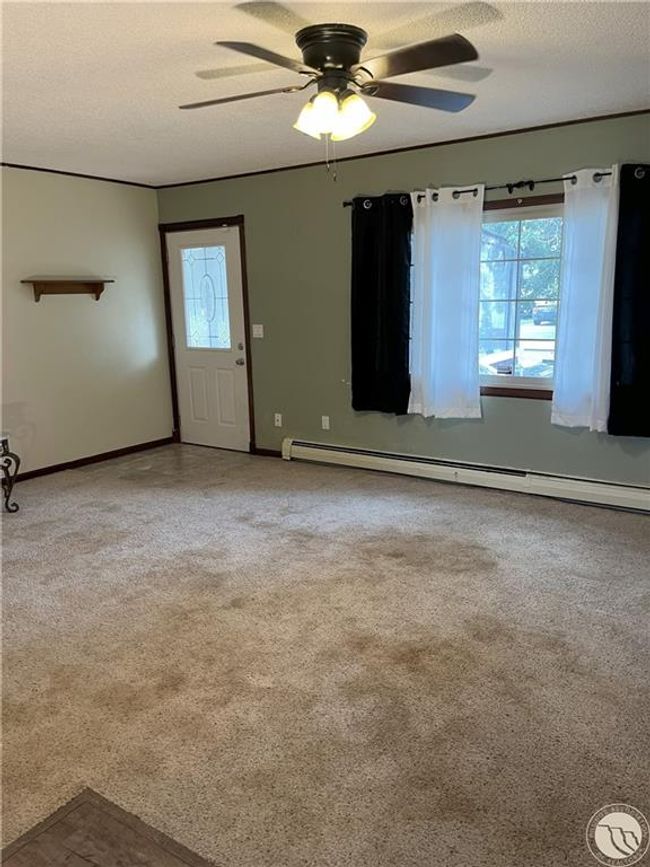 919 Longhorn Ct, House other with 3 bedrooms, 1 bathrooms and null parking in Hardin MT | Image 4