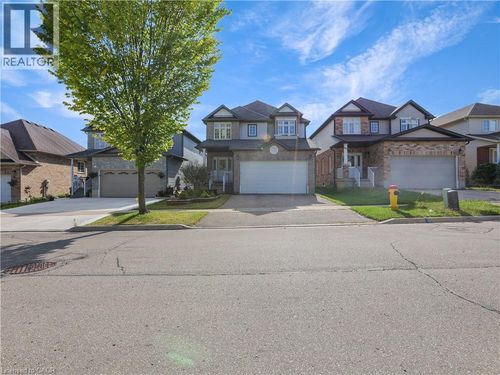 36 Lemon Grass St, Kitchener, ON, N2N3R5 | Card Image