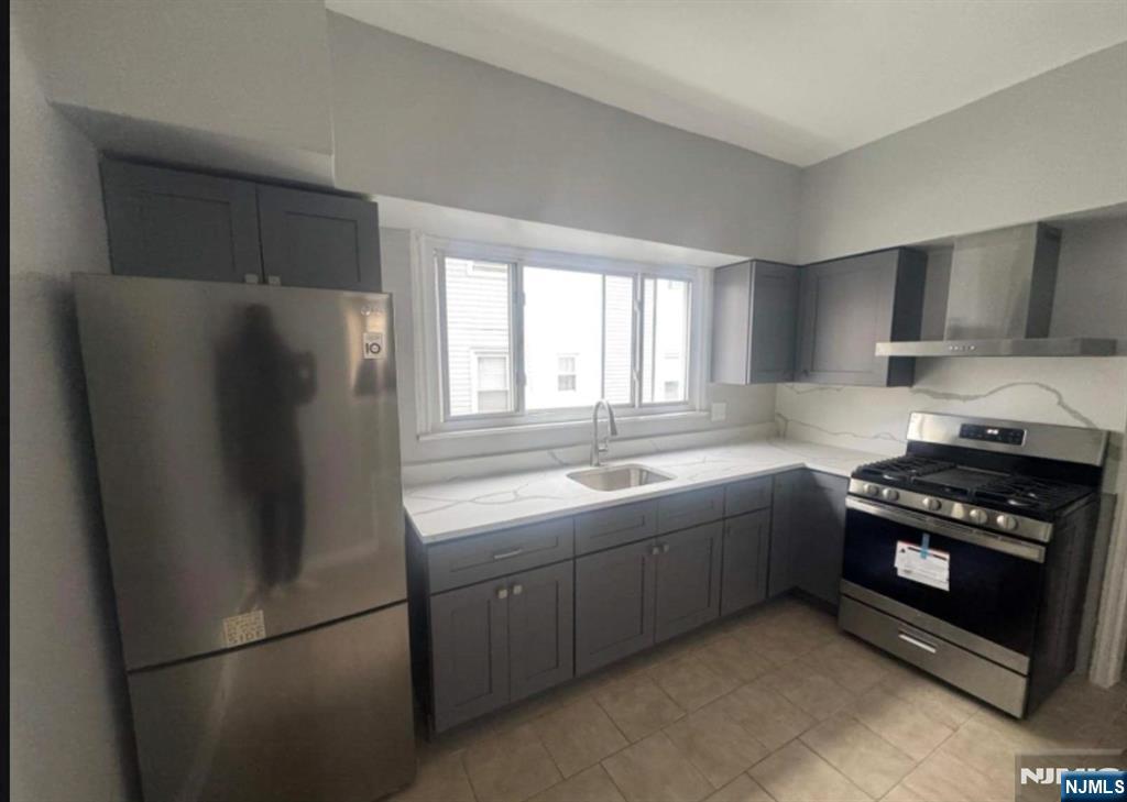 Residential Lease in Orange 5