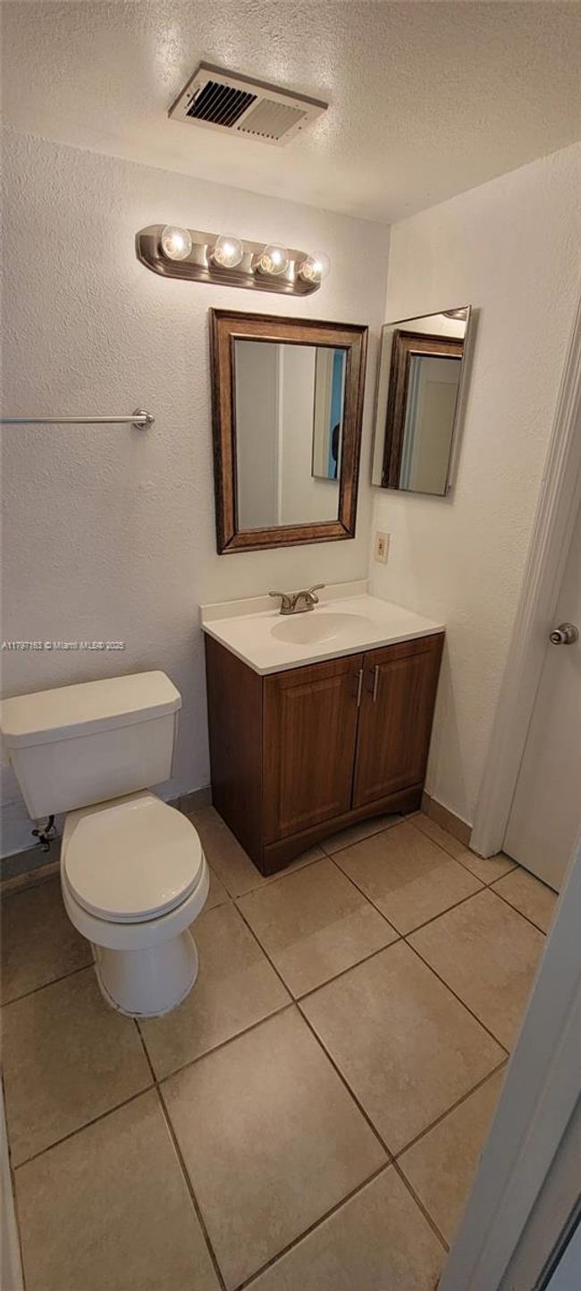 APT-9107 - 2900 S University Dr, Condo with 1 bedrooms, 1 bathrooms and null parking in Davie FL | Image 8