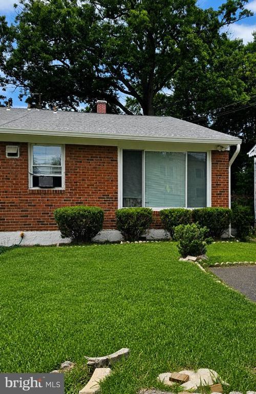 6312 Seat Pleasant Dr, CAPITOL HEIGHTS, MD, 20743-6027 | Card Image