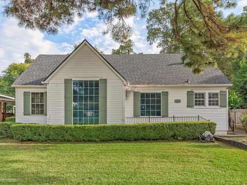 117 Preston Ave, Shreveport, LA, 71105-3305 | Card Image