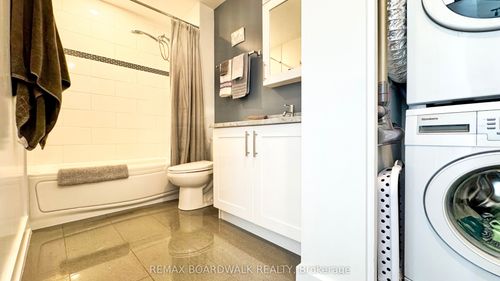 2706-40 Nepean St, Ottawa, ON, K2P0X5 | Card Image