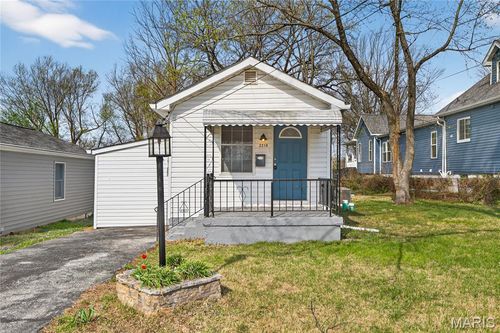 2219 Wengler Ave, Saint Louis, MO, 63114-3623 | Card Image