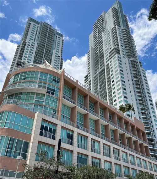 2710-253 Ne 2nd St, Miami, FL, 33132-2285 | Card Image
