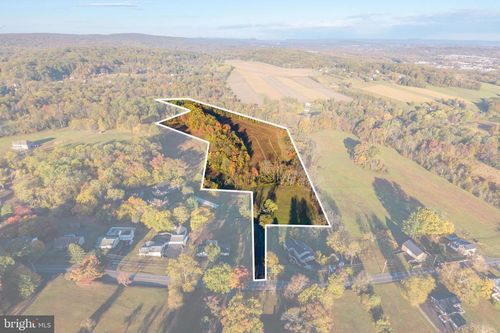 1241 Sheep Hill Rd, Pottstown, PA, 19465-7347 | Card Image