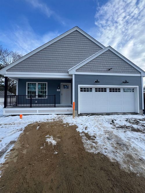 73 Ferry St, Hudson, NH, 03051-4107 | Card Image