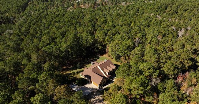 1142 Fletcher, Home with 3 bedrooms, 4 bathrooms and 3 parking in Anderson TX | Image 4