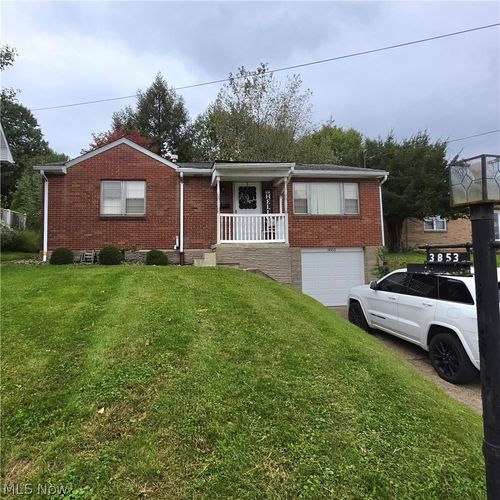 3853 Marion Dr, Weirton, WV, 26062-5244 | Card Image