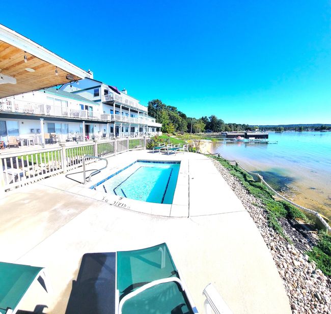 39 - 8535 Portage Point Dr, Condo with 2 bedrooms, 1 bathrooms and null parking in Onekama MI | Image 19