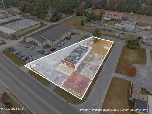 852 W 5th St, Washington, NC, 27889-4275 | Card Image