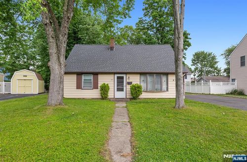 44 Bergen Dr, Little Falls, NJ, 07424-1342 | Card Image