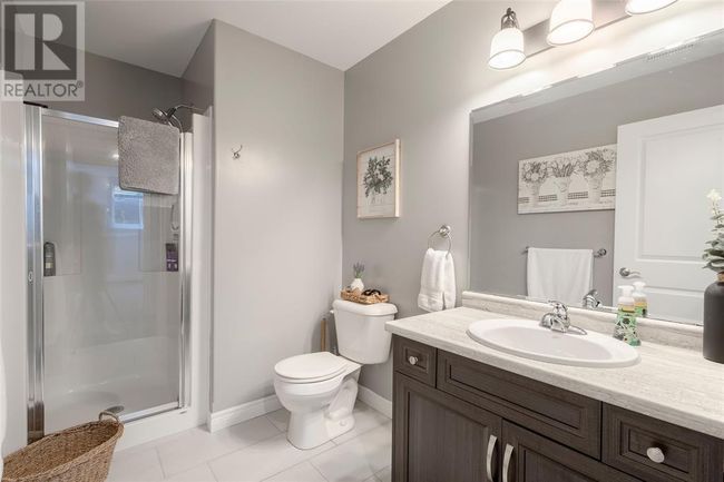 4052 Applewood Dr, House other with 5 bedrooms, 3 bathrooms and null parking in Petrolia ON | Image 35