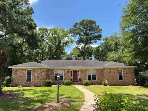 332 Bay Hill Dr, Daphne, AL, 36526-4617 | Card Image