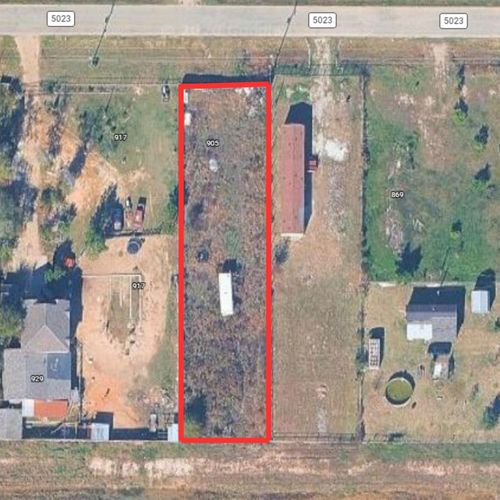 905 County Road 5023, Cleveland, TX, 77327-3126 | Card Image