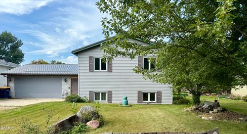 115 N 15th St, Oakes, ND, 58474-1510 | Card Image