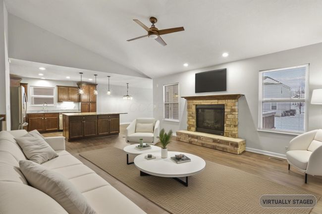 709 Salisbury St, House other with 3 bedrooms, 2 bathrooms and null parking in Pickerington OH | Image 5