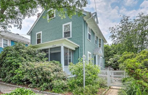 7 Doane Ave, Providence, RI, 02906-4602 | Card Image