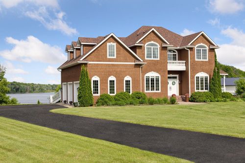 11540 Eckert Ave Se, Delano, MN, 55328-8035 | Card Image