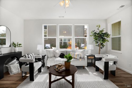 2042 Ravello Way, Santa Rosa, CA, 95403-7256 | Card Image