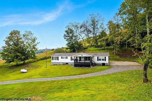 1756 Corbin Branch Rd, Bridgeport, WV, 26330-7561 | Card Image