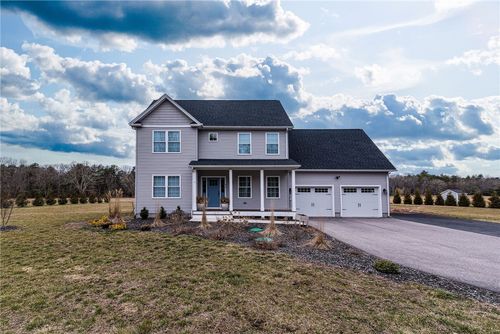 43 Kenyon Hill Trl, Richmond, RI, 02898-1208 | Card Image