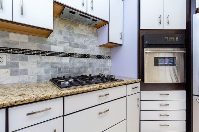 6173 Elarz Dr, Condo with 4 bedrooms, 3 bathrooms and null parking in Troy MI | Image 11