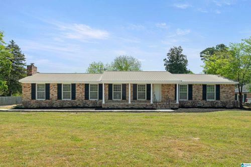900 Larkwood Dr Ne, Cullman, AL, 35055-2131 | Card Image