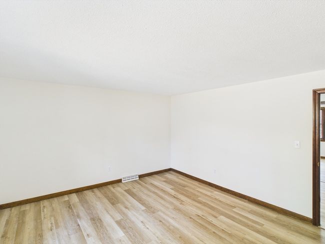 APT-2 - 6 Meadowbrook Ln, Condo with 2 bedrooms, 1 bathrooms and 2 parking in South Easton MA | Image 8