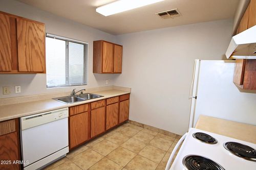 20-507 E 10th Ave, Apache Junction, AZ, 85119-3329 | Card Image