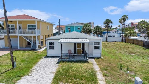 13124 4th St E, Madeira Beach, FL, 33708-2420 | Card Image