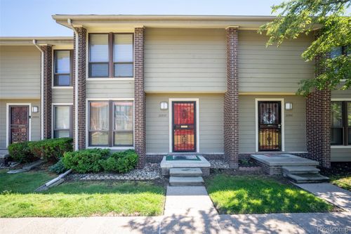 20937 Sherman Ave, Southfield, MI, 48033-6663 | Card Image