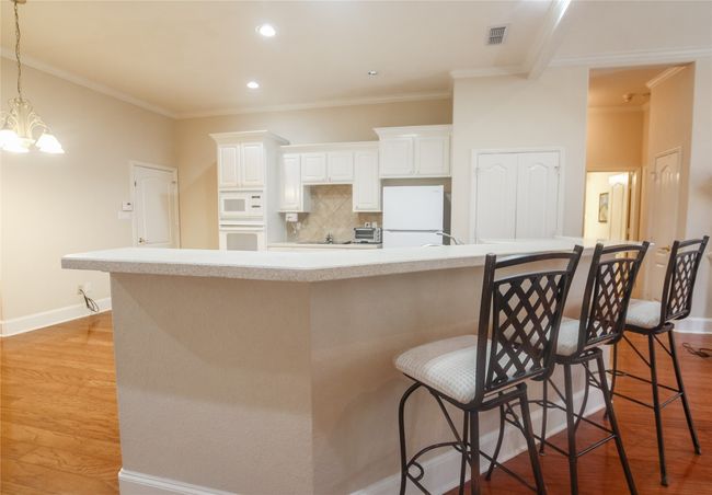 7120 Holly Square Ct, House other with 3 bedrooms, 2 bathrooms and null parking in Tyler TX | Image 9