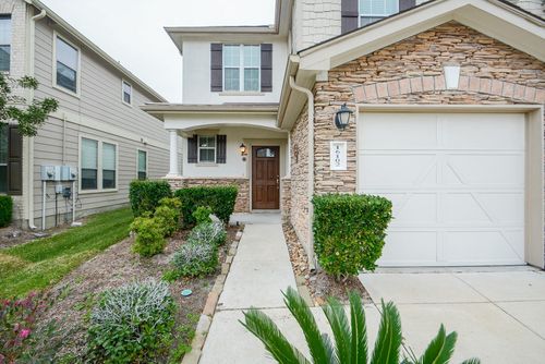 16102 Limestone Lake Dr, Tomball, TX, 77377-2827 | Card Image