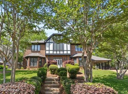 6 Pond Side Dr, Jackson, MS, 39211-5945 | Card Image