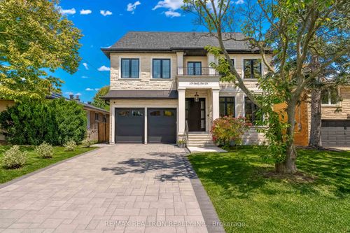 319 Betty Ann Dr, North York, ON, M2R1B4 | Card Image