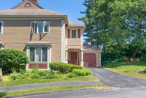 16-16 Stoneledge Dr, Portland, ME, 04102-2253 | Card Image