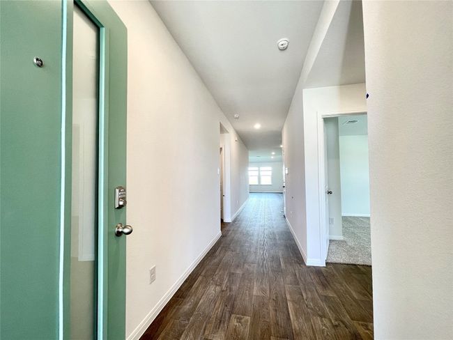590 Gladiola Loop, House other with 4 bedrooms, 2 bathrooms and 2 parking in Kyle TX | Image 4